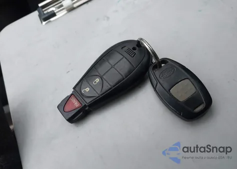 2013 Ram 1500 Express z USA, uszkodzony, nr VIN 1C6RR7FT6DS539800